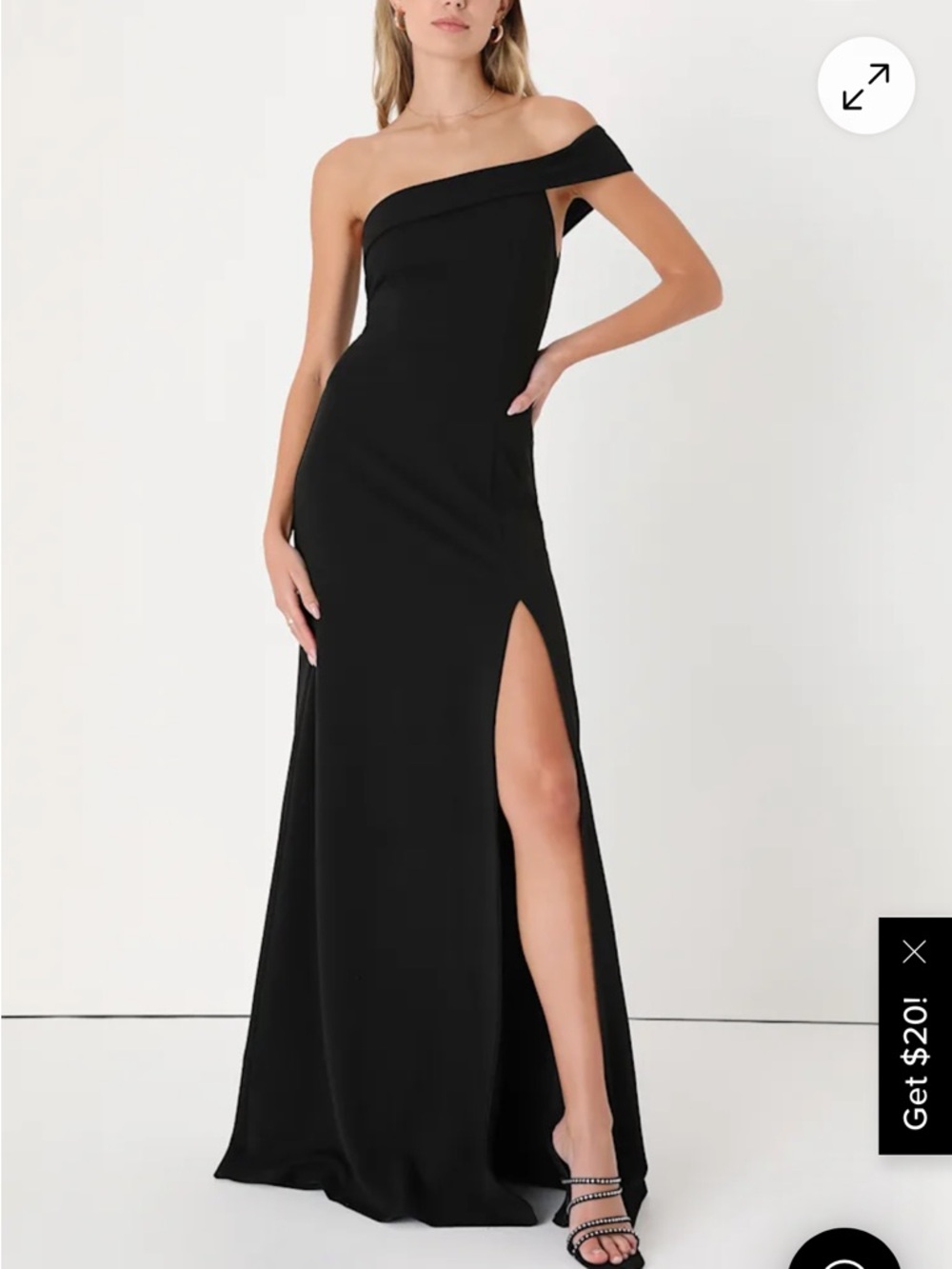 Lulu's Iconic Sophistication in Black